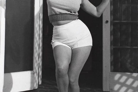 Curvy Pants: How to Wear Them to Feel Valued